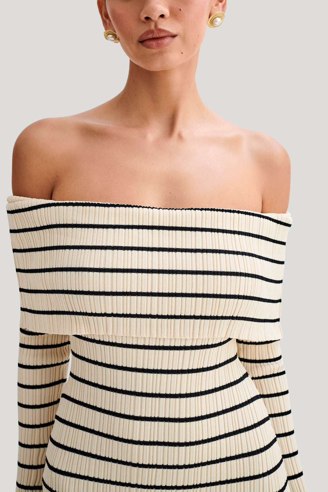 Lila | Off-Shoulder Knit Elegance