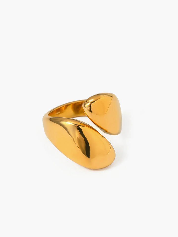 Georgie Heart Embrace Ring