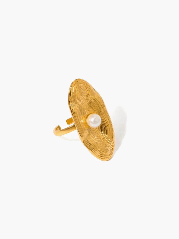 Golden Radiance Pearl Ring