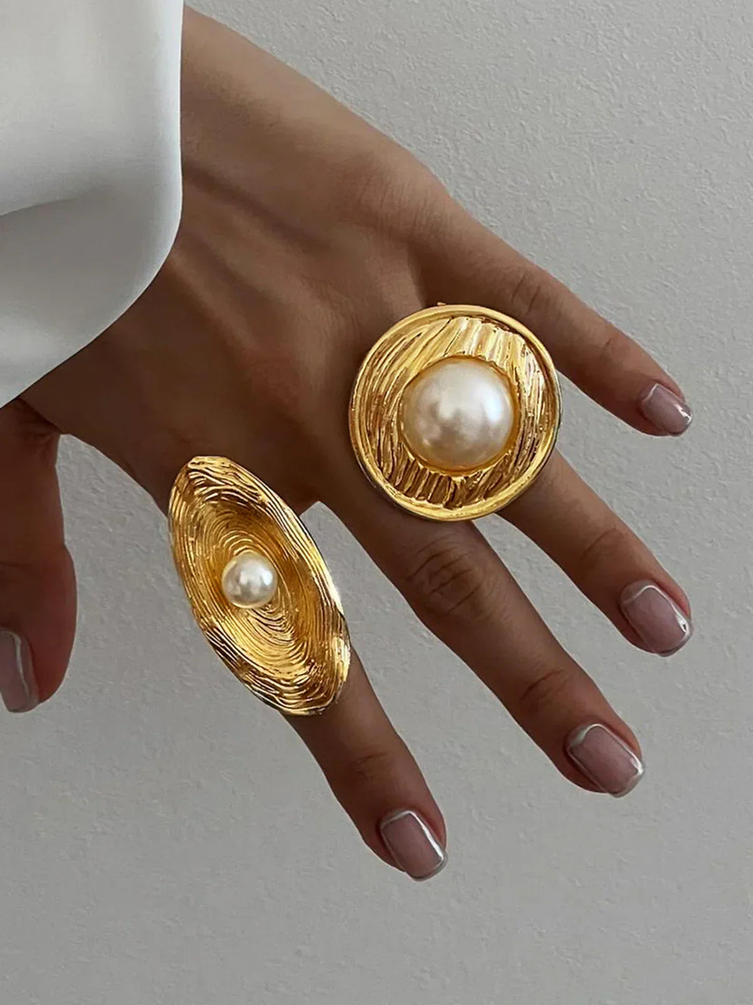 Golden Radiance Pearl Ring