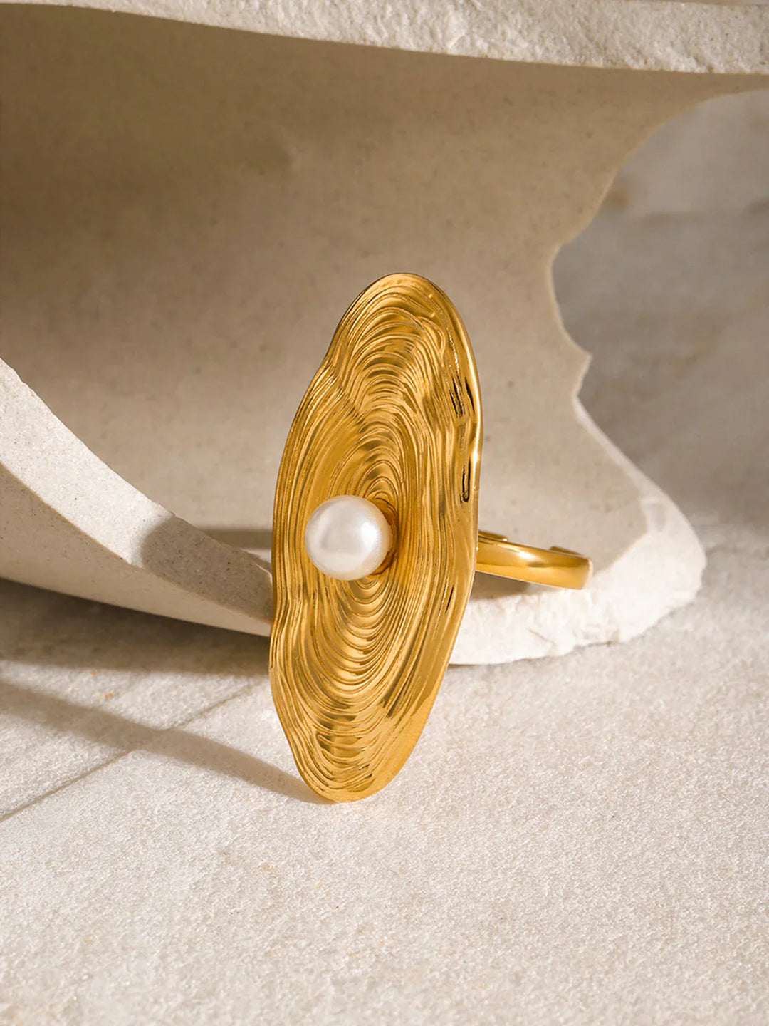 Golden Radiance Pearl Ring