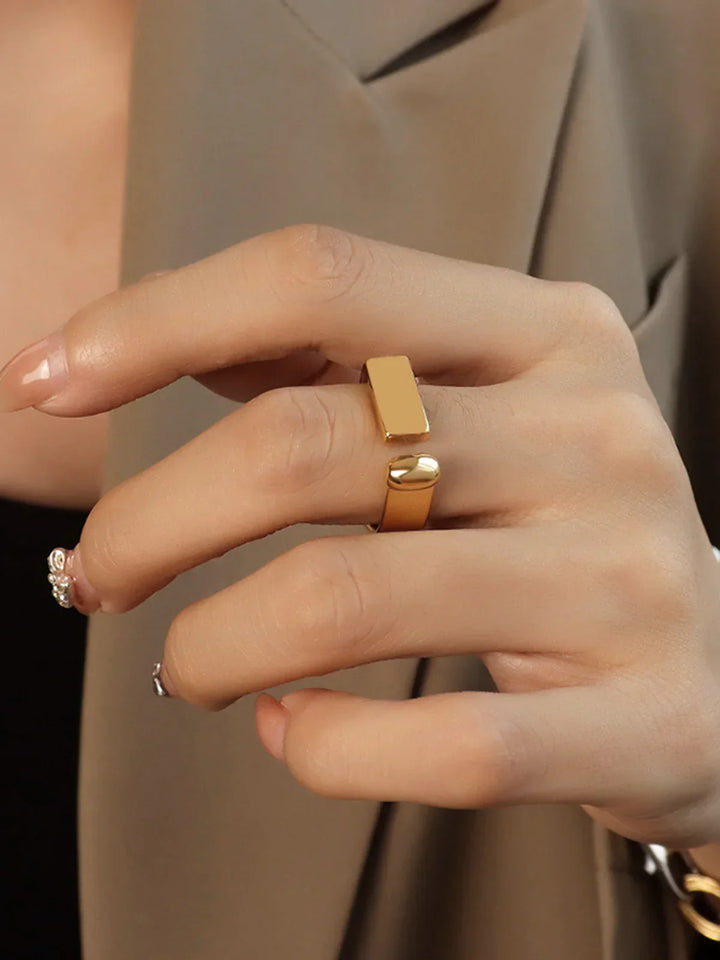 Amalie Radiant Geometric Ring