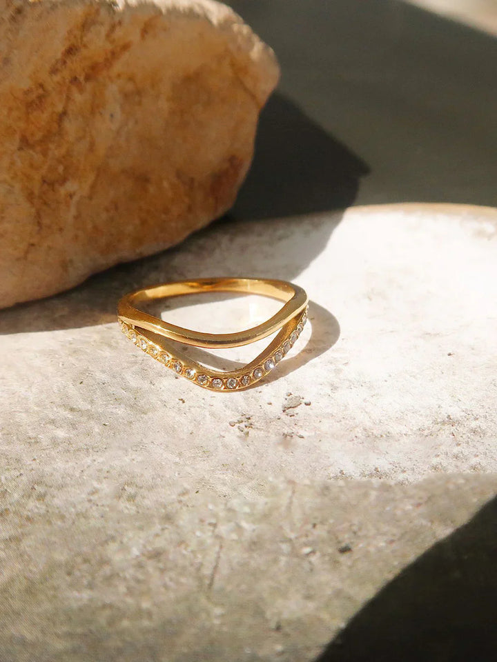 Golden Tides Diamond Ring