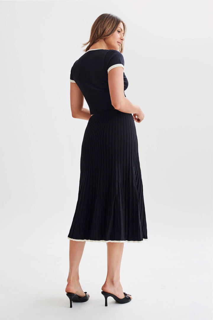 Nina | Modern Elegant Skirt Set